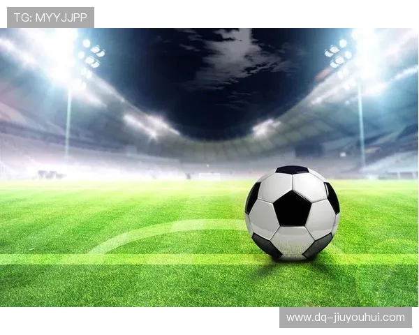 以创意足球训练为核心打造全面提升球员力量与竞技表现的新思路